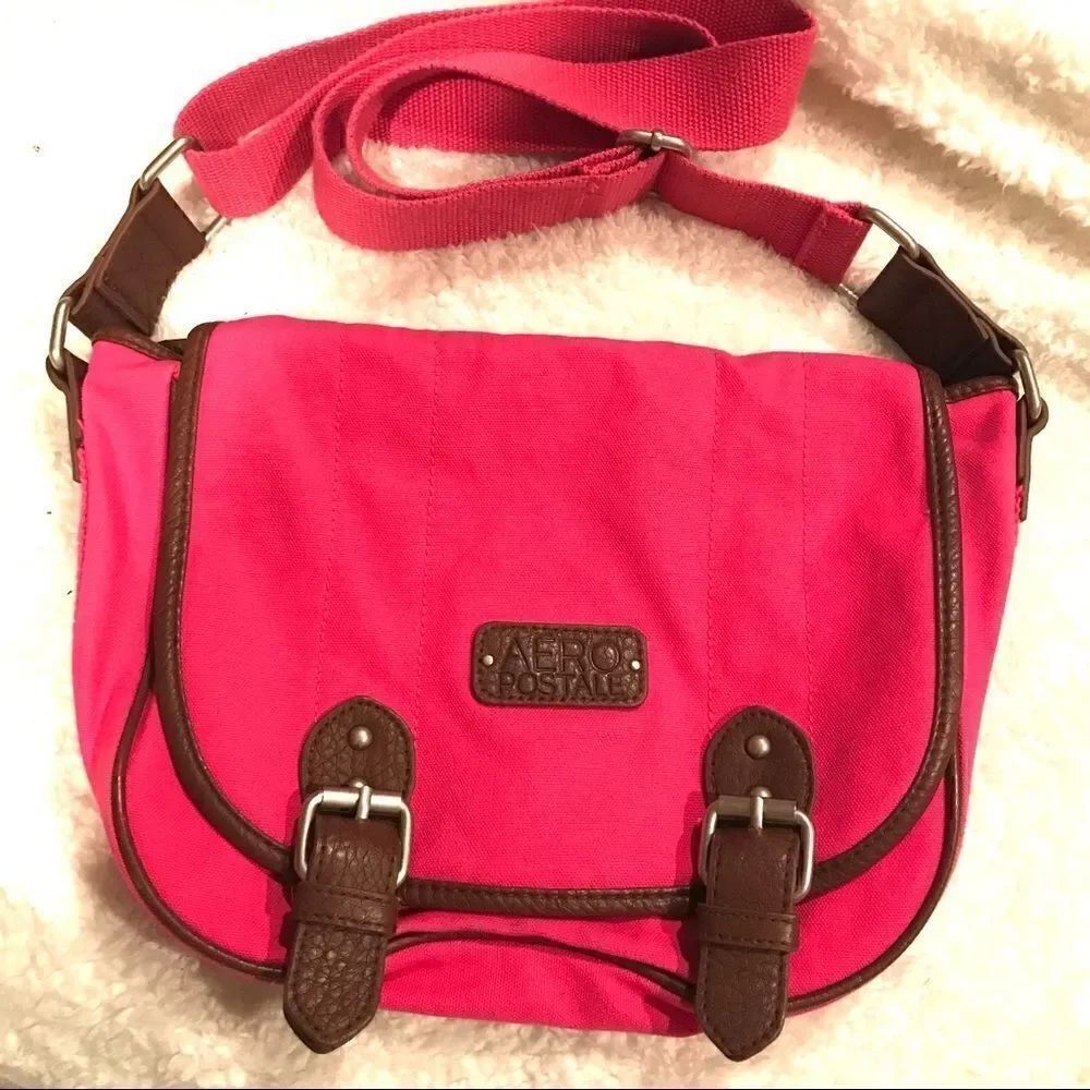 👠Aeropostale Pink canvas small messenger crossbody